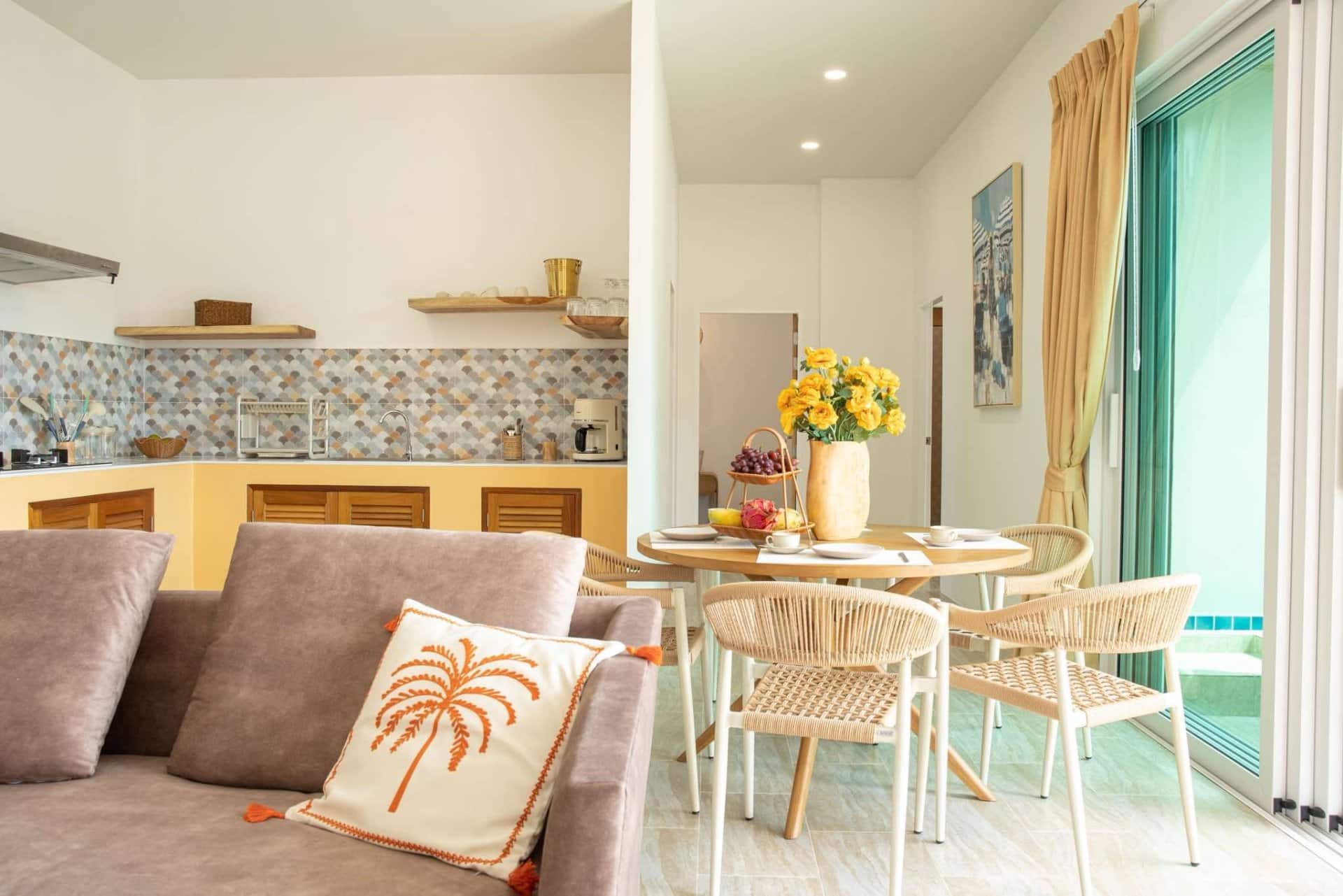 * Elegance and Serenity Villa in Maenam: 3 Bedrooms with Private Pool, 200 m from the Sea *
